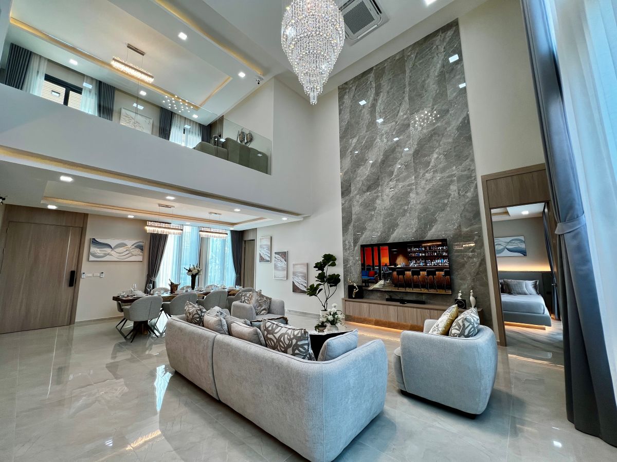 HS1504 – 5Bedroom Pool Villa House for Sale in Impress Villa in Soi Saim Country Club