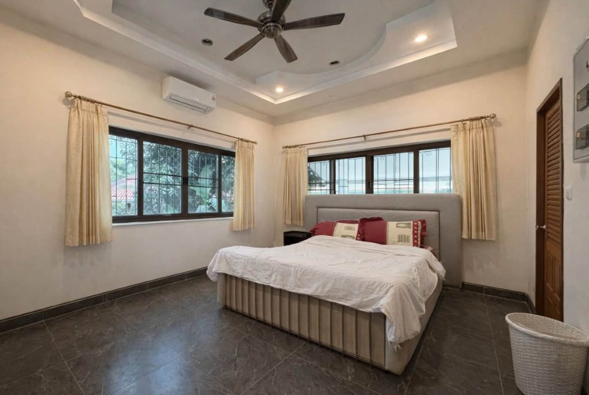 HS1506 – 4Bedroom Pool Villa House for Sale in Huay Yai