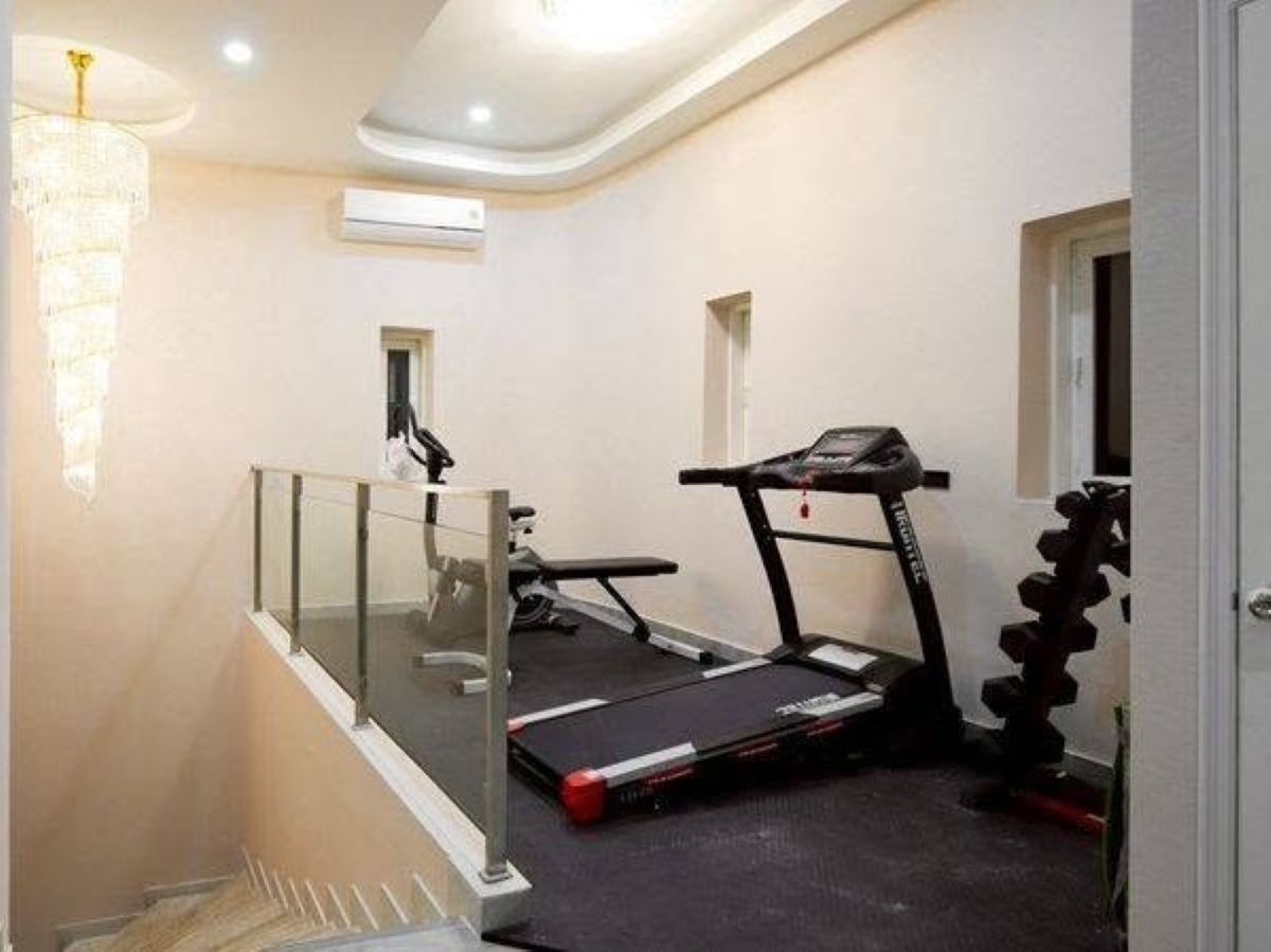 HS1495 – 7Bedroom Pool Villa for Sale and Rent in The White House in Jomtien