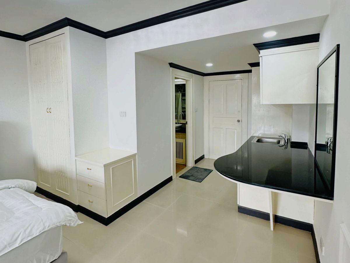 CS3002 – 1Bedroom Condominium for Sale in Kiang Talay Condotel in Phratamnak Soi 6