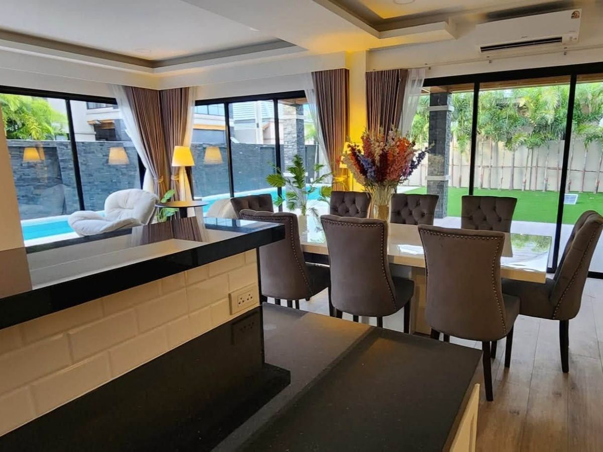 HS1490 – 5Bedroom Luxury Pool Villa House for Sale in The Shades Villas in Mapprachan