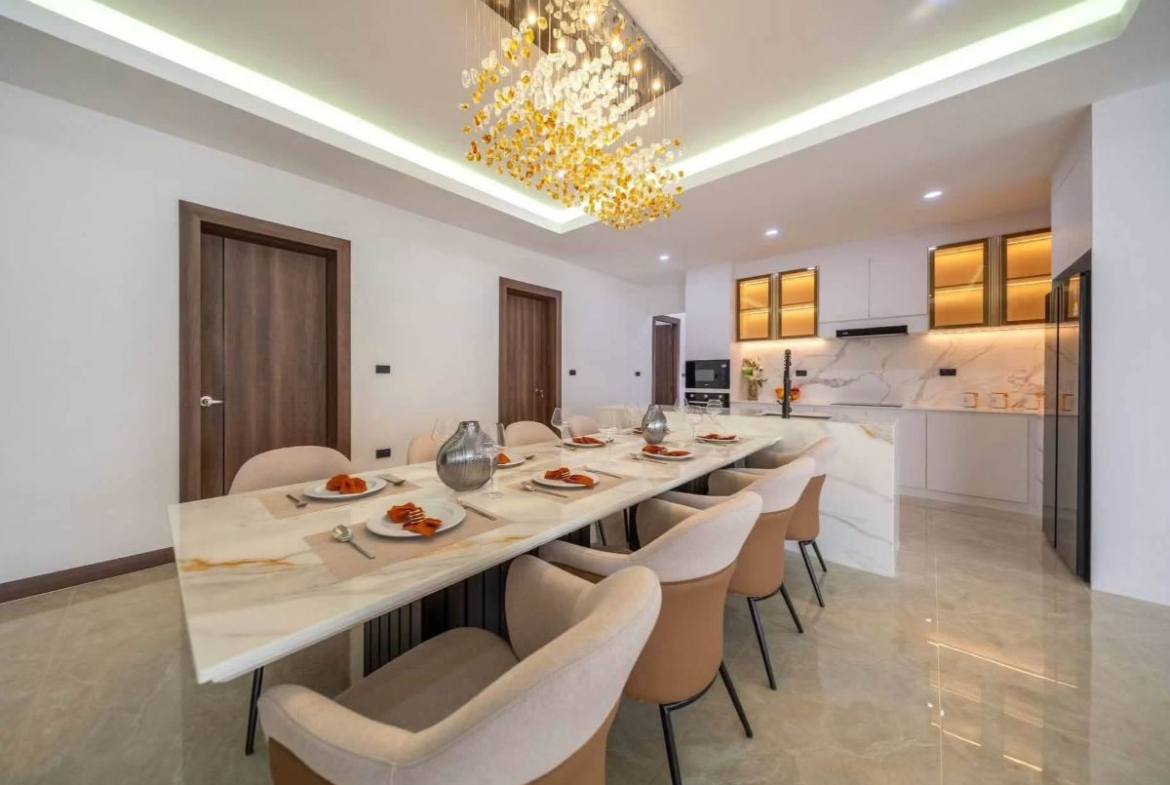 HS1502 – 5Bedroom Luxury Pool Villa House for Sale in Huay Yai