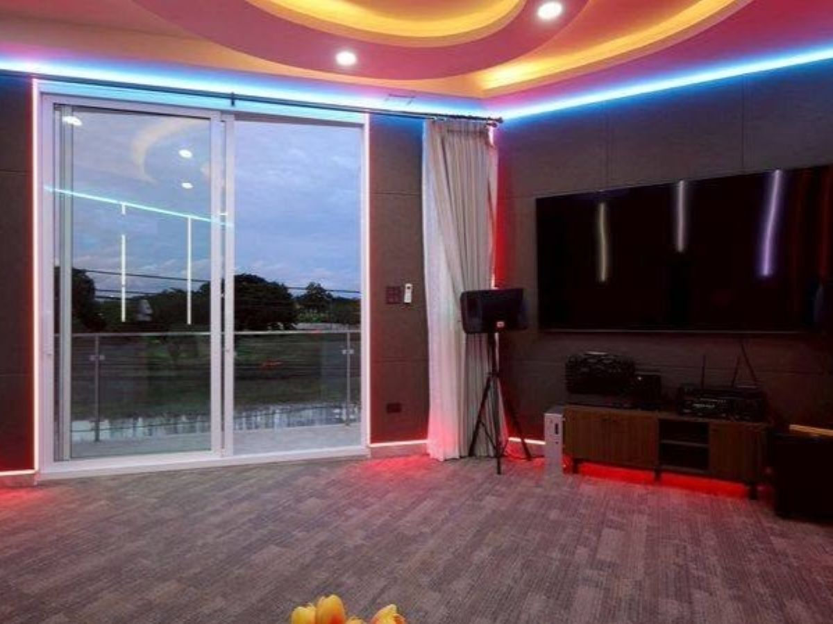 HS1495 – 7Bedroom Pool Villa for Sale and Rent in The White House in Jomtien