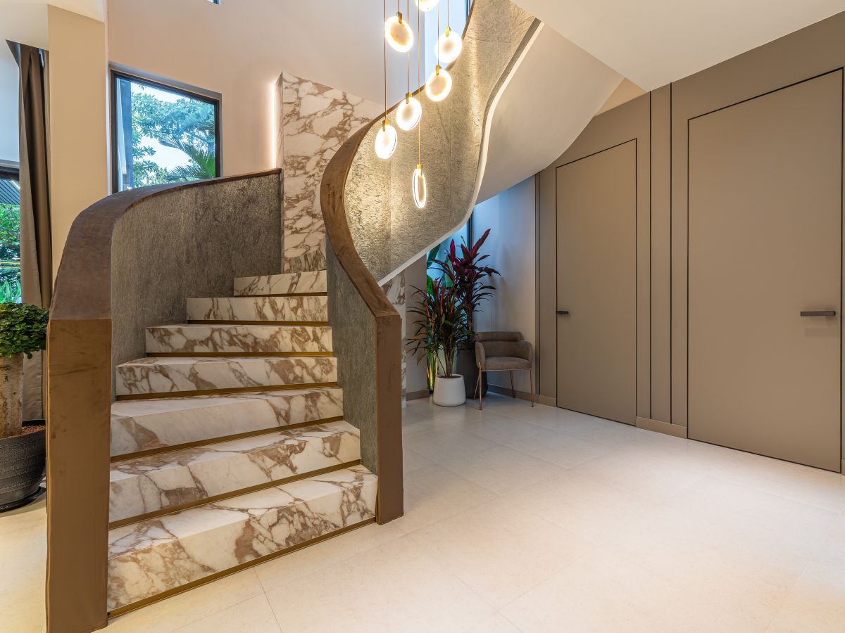 HS1489 – 7Bedroom 3-Storey Luxury Pool Villa House for Sale in Villa Nagawari in Na jomtien