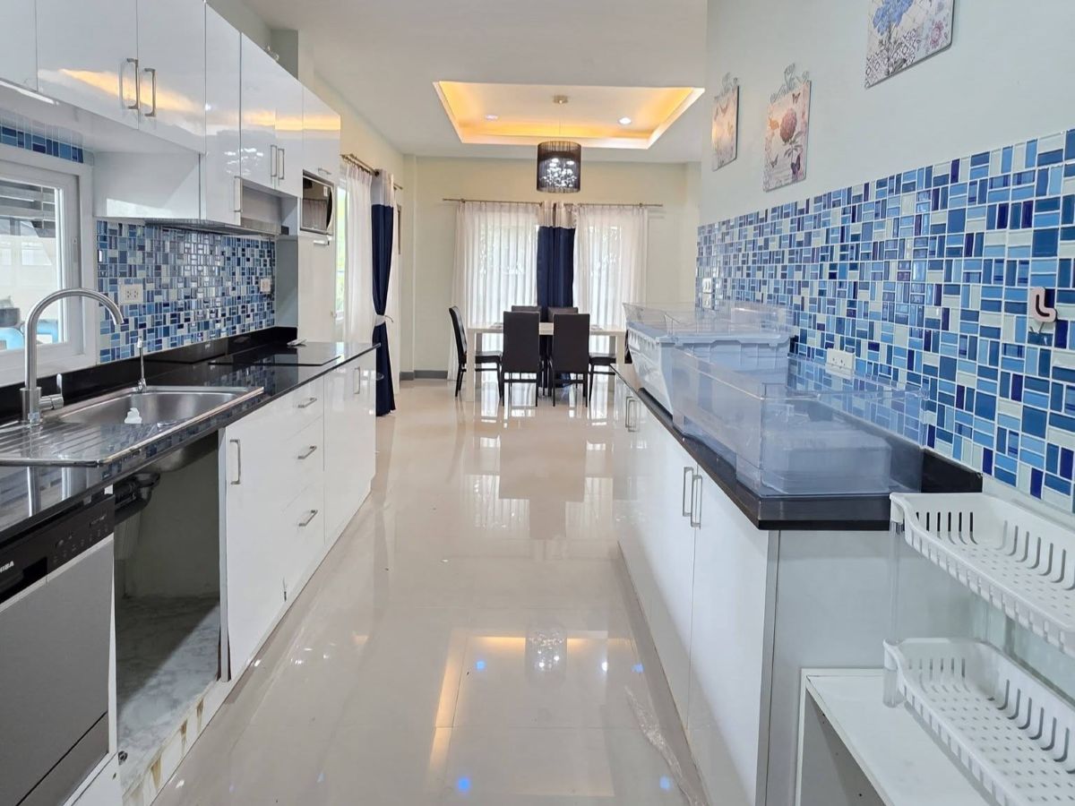HS1501 – 3Bedroom 2-Storey Single House for Sale in Patta Village in Mabprachan