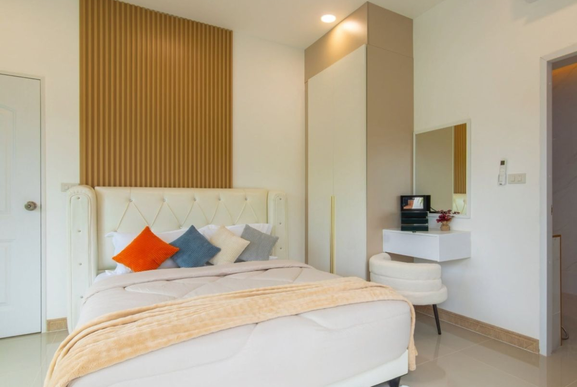HS1494 – 3Bedroom Pool Villa House for Sale in Village Ek Mongkol 4/1 in Khao Talo