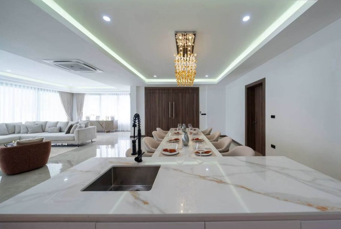 HS1502 – 5Bedroom Luxury Pool Villa House for Sale in Huay Yai