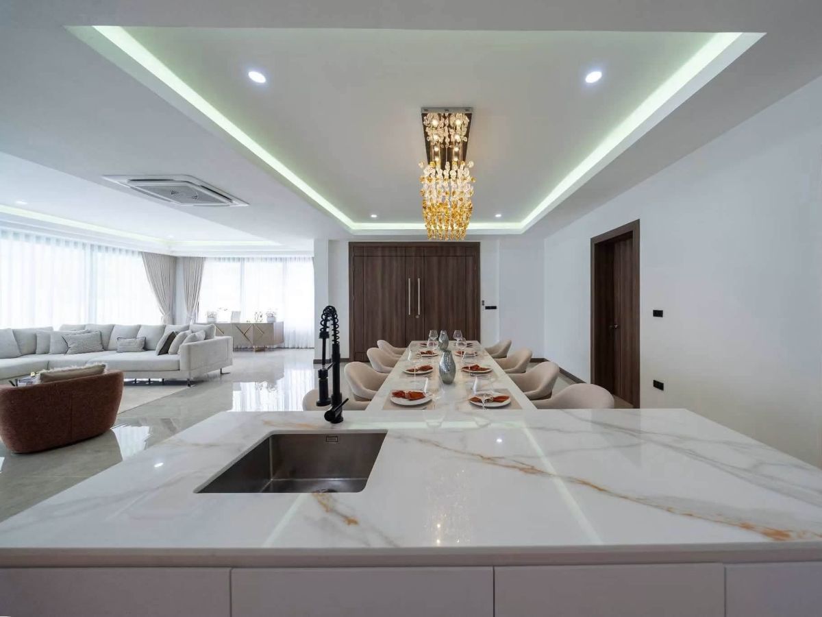 HS1502 – 5Bedroom Luxury Pool Villa House for Sale in Huay Yai