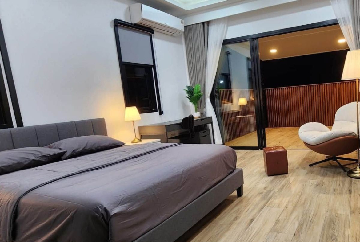 HS1490 – 5Bedroom Luxury Pool Villa House for Sale in The Shades Villas in Mapprachan