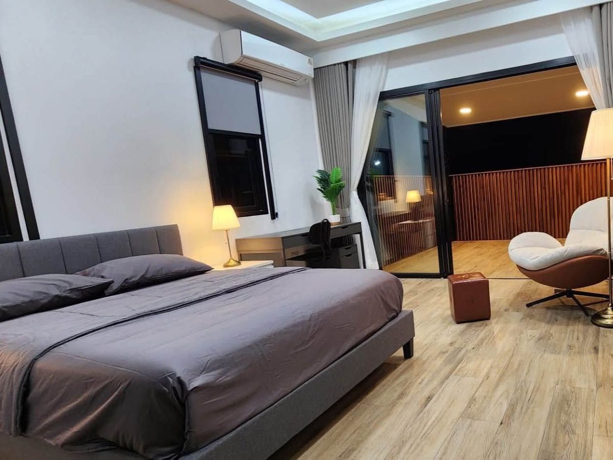 HS1490 – 5Bedroom Luxury Pool Villa House for Sale in The Shades Villas in Mapprachan
