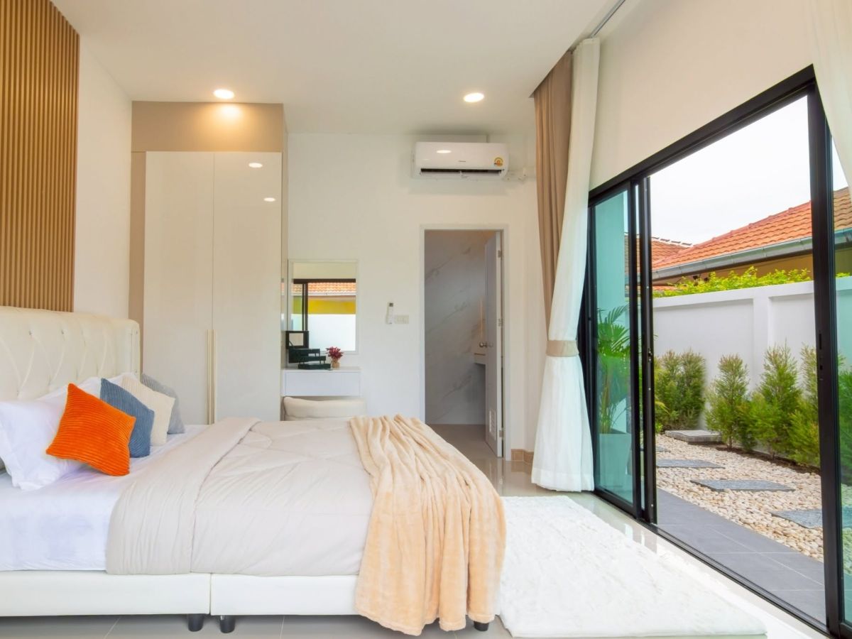 HS1494 – 3Bedroom Pool Villa House for Sale in Village Ek Mongkol 4/1 in Khao Talo