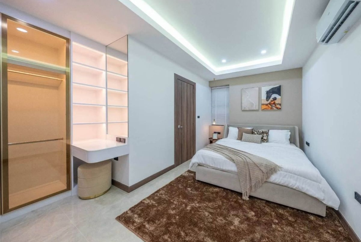 HS1502 – 5Bedroom Luxury Pool Villa House for Sale in Huay Yai