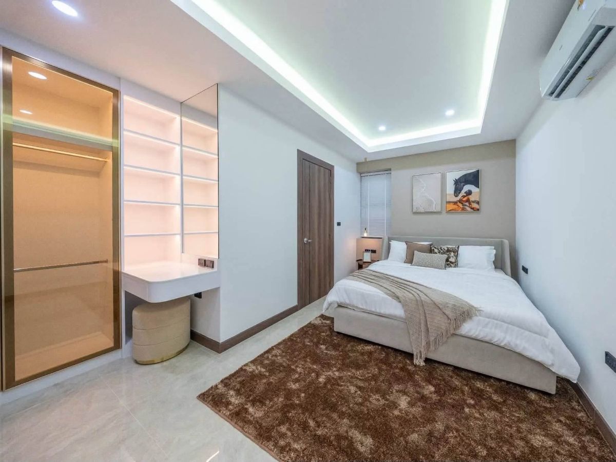 HS1502 – 5Bedroom Luxury Pool Villa House for Sale in Huay Yai
