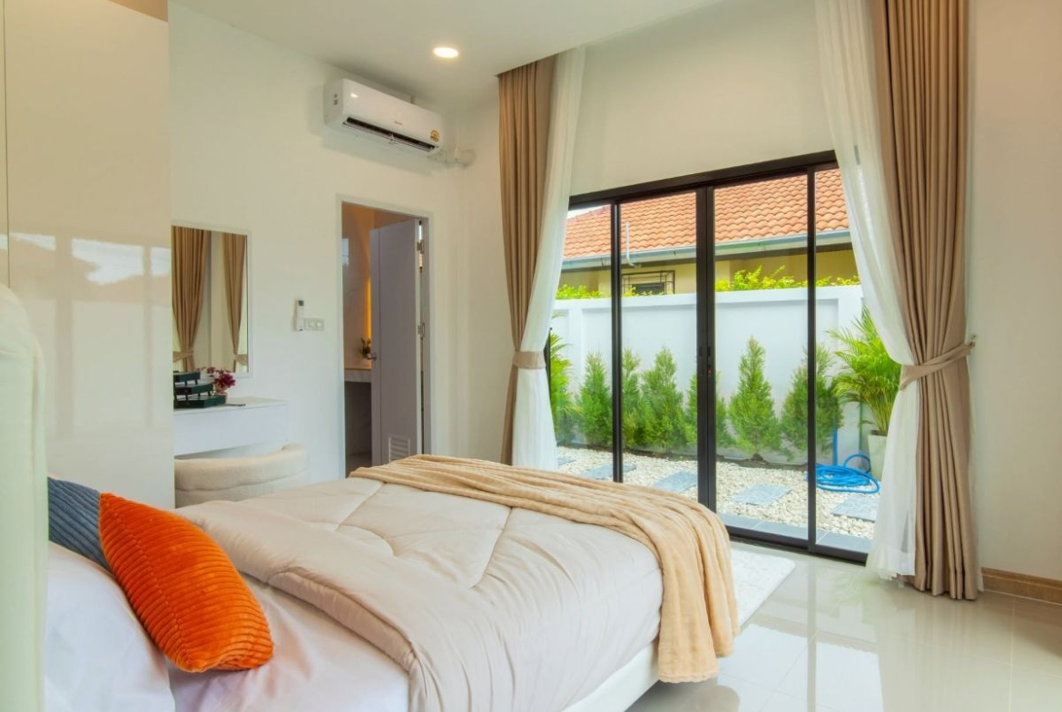 HS1494 – 3Bedroom Pool Villa House for Sale in Village Ek Mongkol 4/1 in Khao Talo