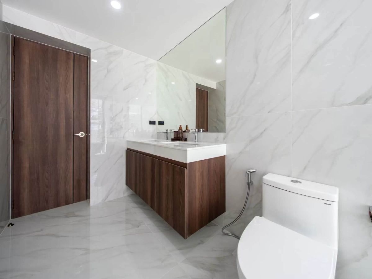 HS1502 – 5Bedroom Luxury Pool Villa House for Sale in Huay Yai