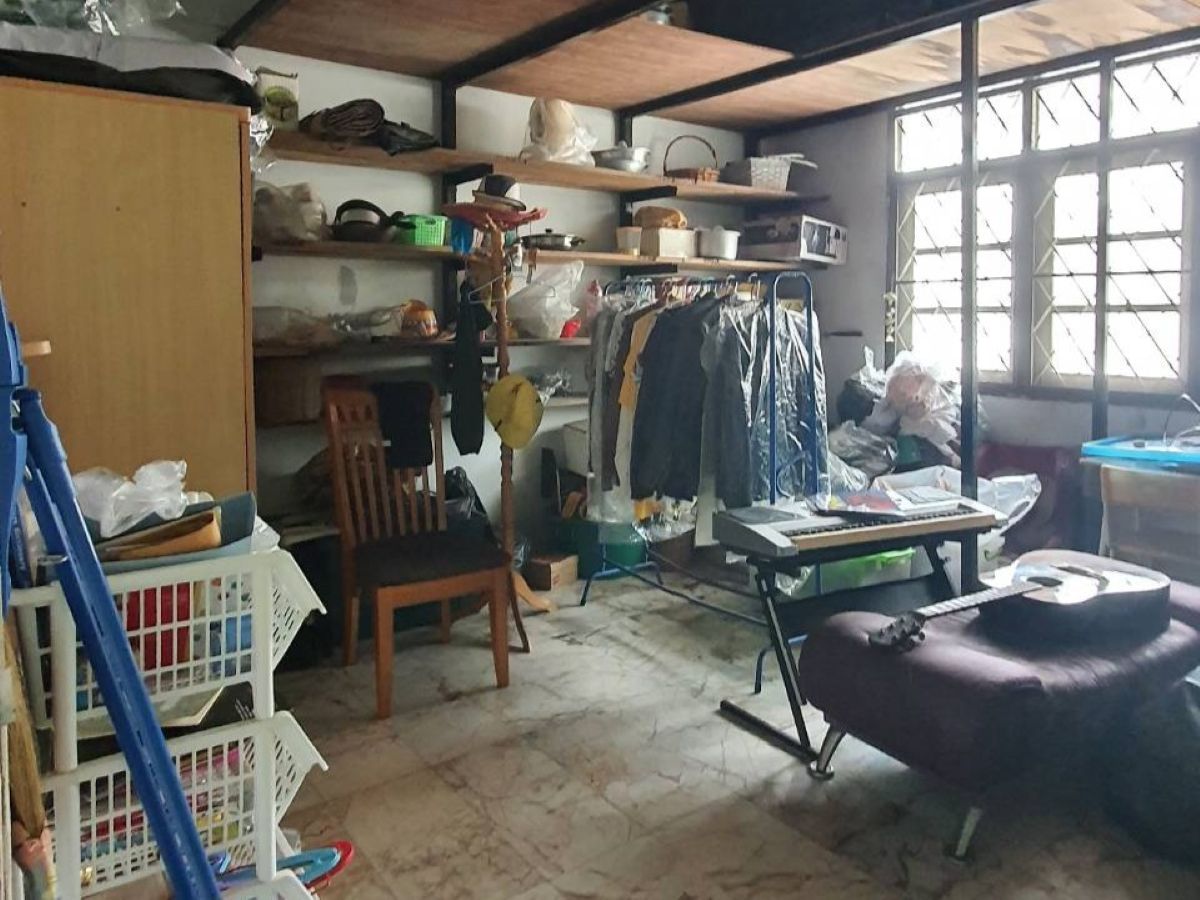 BS0021 -Commercial Building for Sale in Thepprasit Rd.