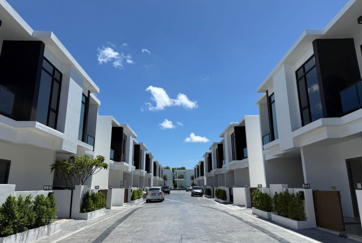 HS1499 – 4Bedroom Pool Villa House for Sale in Villa La Richie in Nort Pattaya