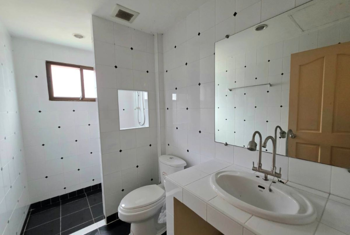 HR0891 -2Bedroom Single House for Rent in Pattaya Hill 2 in Khao Noi