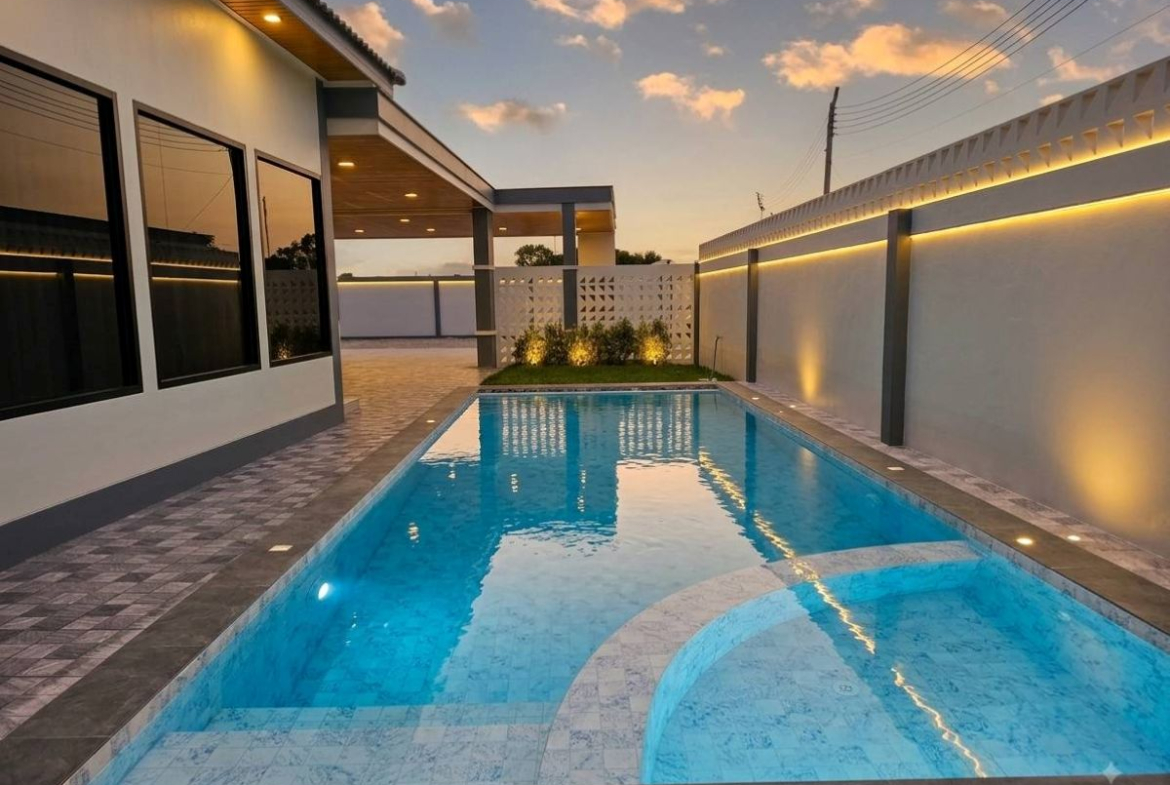 HS1500 – 4Bedroom Pool Villa House for Sale in VJ Land in Soi Siam Country Club