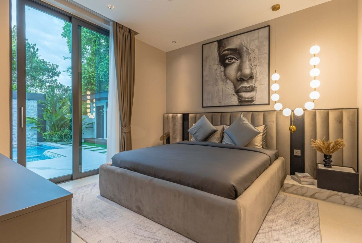 HS1489 – 7Bedroom 3-Storey Luxury Pool Villa House for Sale in Villa Nagawari in Na jomtien