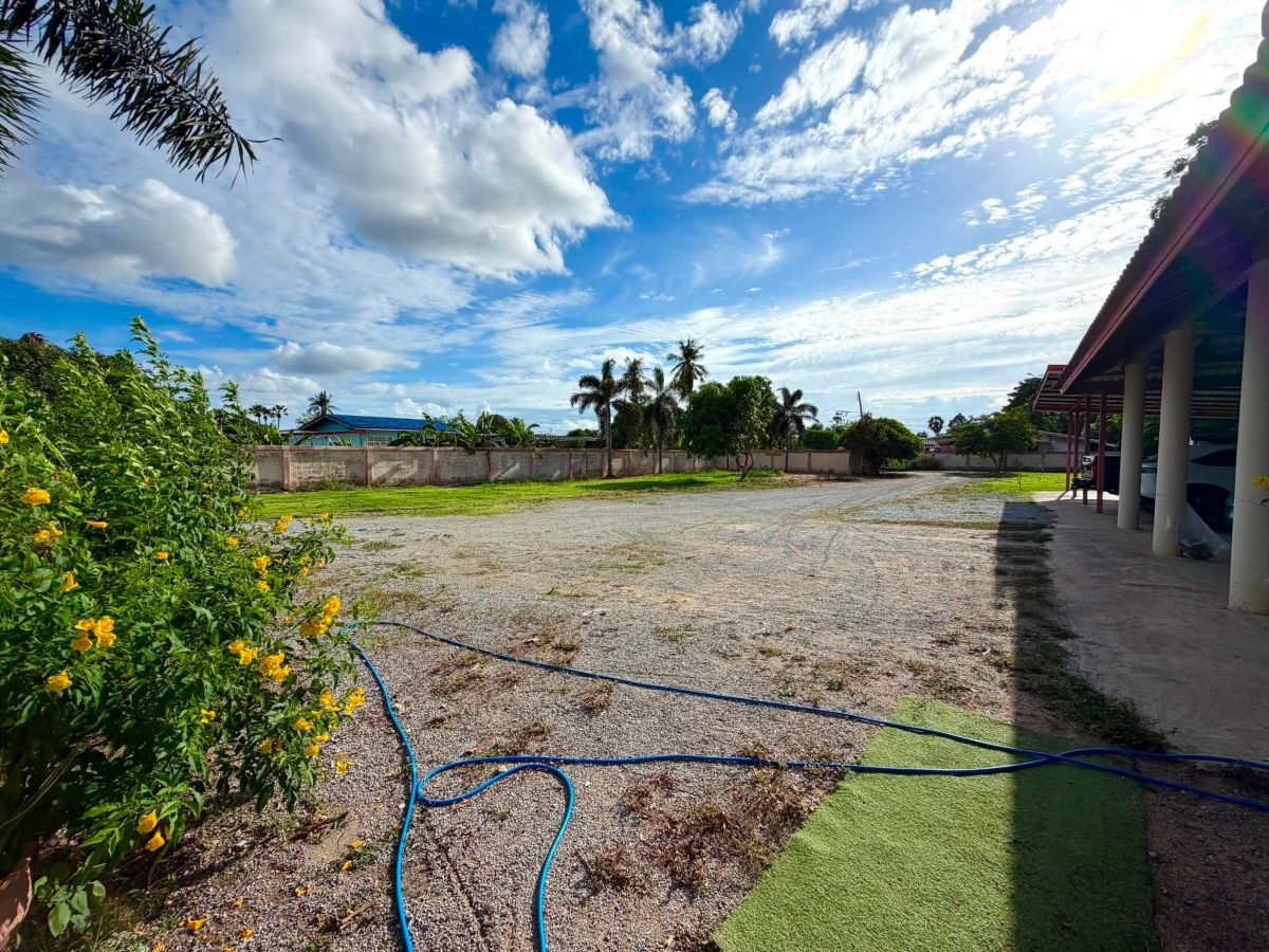 HS1506 – 4Bedroom Pool Villa House for Sale in Huay Yai