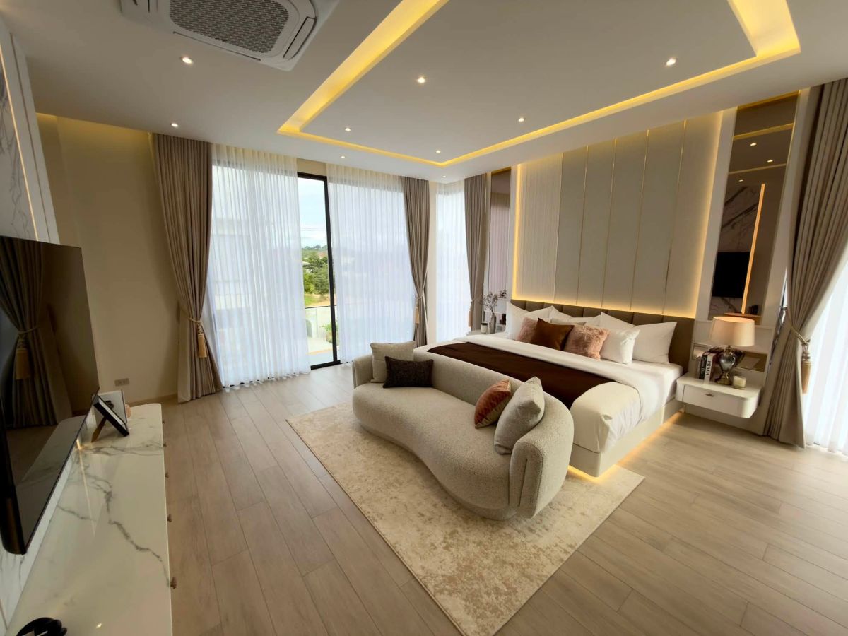 HS1505 – 5Bedroom Luxury Pool Villa House for Sale in Ultra Luxury House in Mabprachan