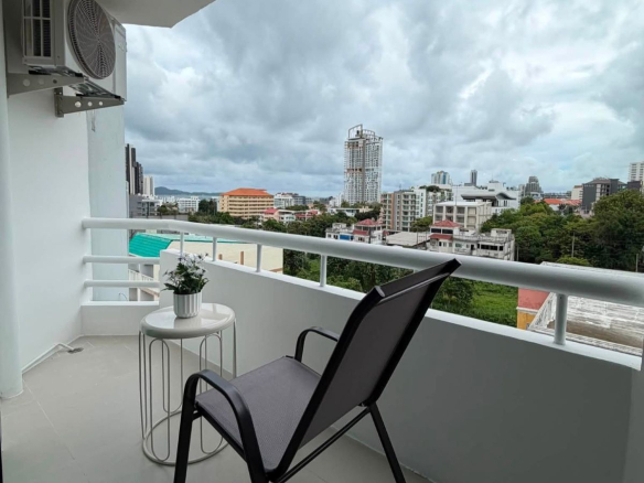 CS3010 – Studio Condominuim for Slae in Jomtien Sweet Condotel 2 in Thap Praya 12