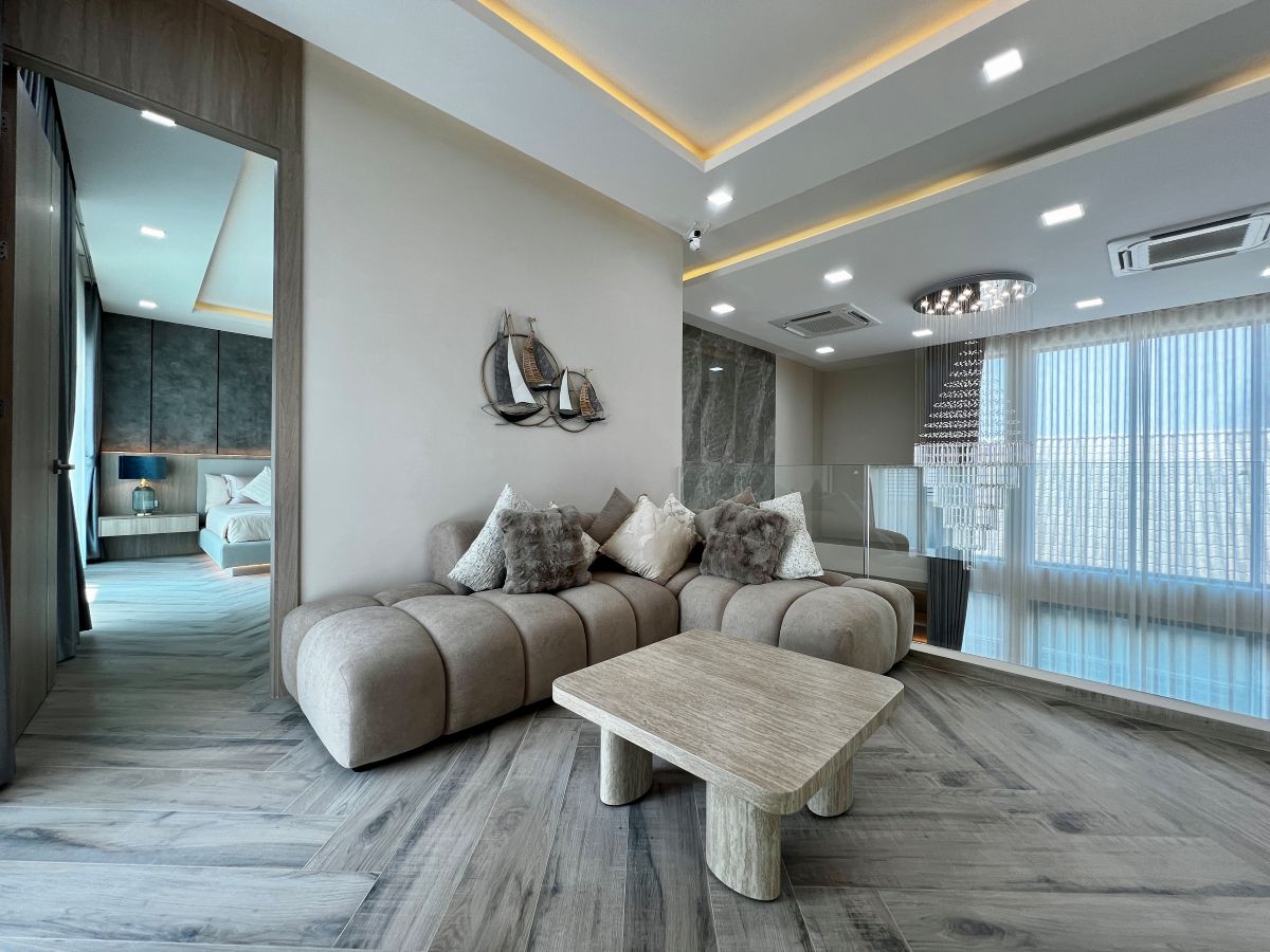 HS1504 – 5Bedroom Pool Villa House for Sale in Impress Villa in Soi Saim Country Club