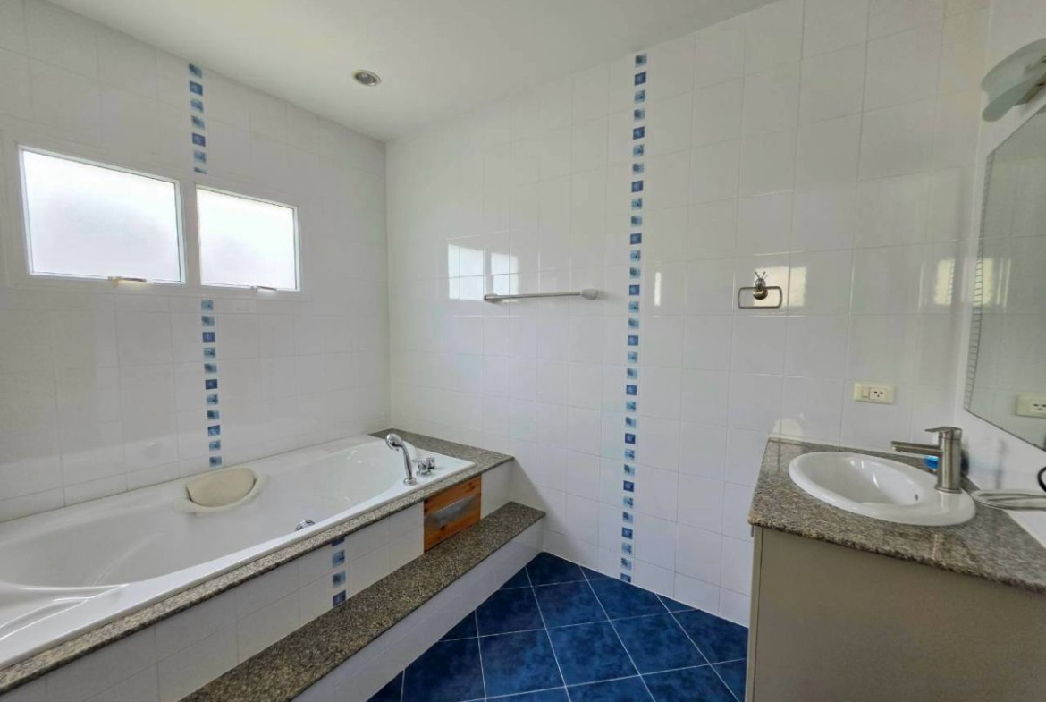 HR0892 – 3Bedroom Single House for Rent in Green Field Villa 2 in Nong Prue