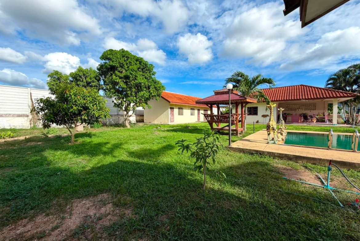 HS1506 – 4Bedroom Pool Villa House for Sale in Huay Yai