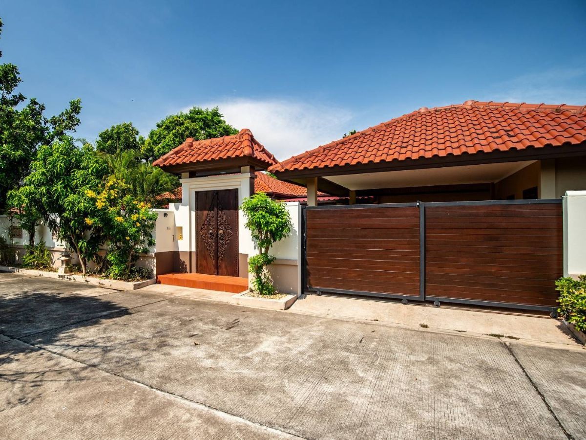 HS1491 – 4Bedroom Pool Villa House for Sale in Baan Balina 3 in Huay Yai