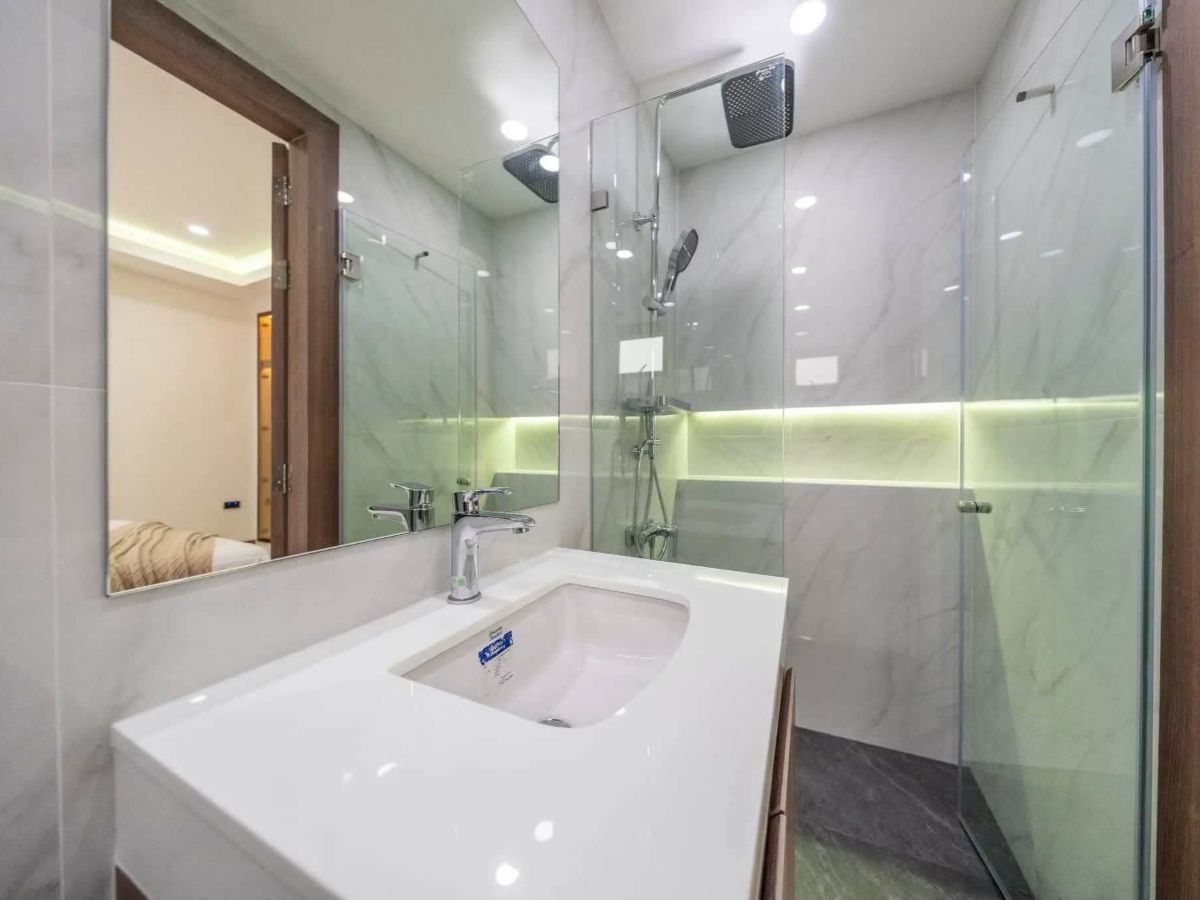HS1502 – 5Bedroom Luxury Pool Villa House for Sale in Huay Yai