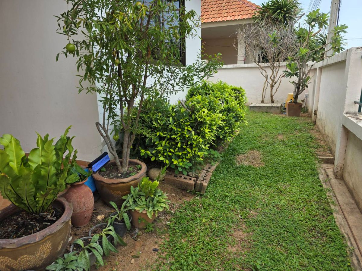 23 HR0891 -2Bedroom Single House for Rent in Pattaya Hill 2 in Khao Noi