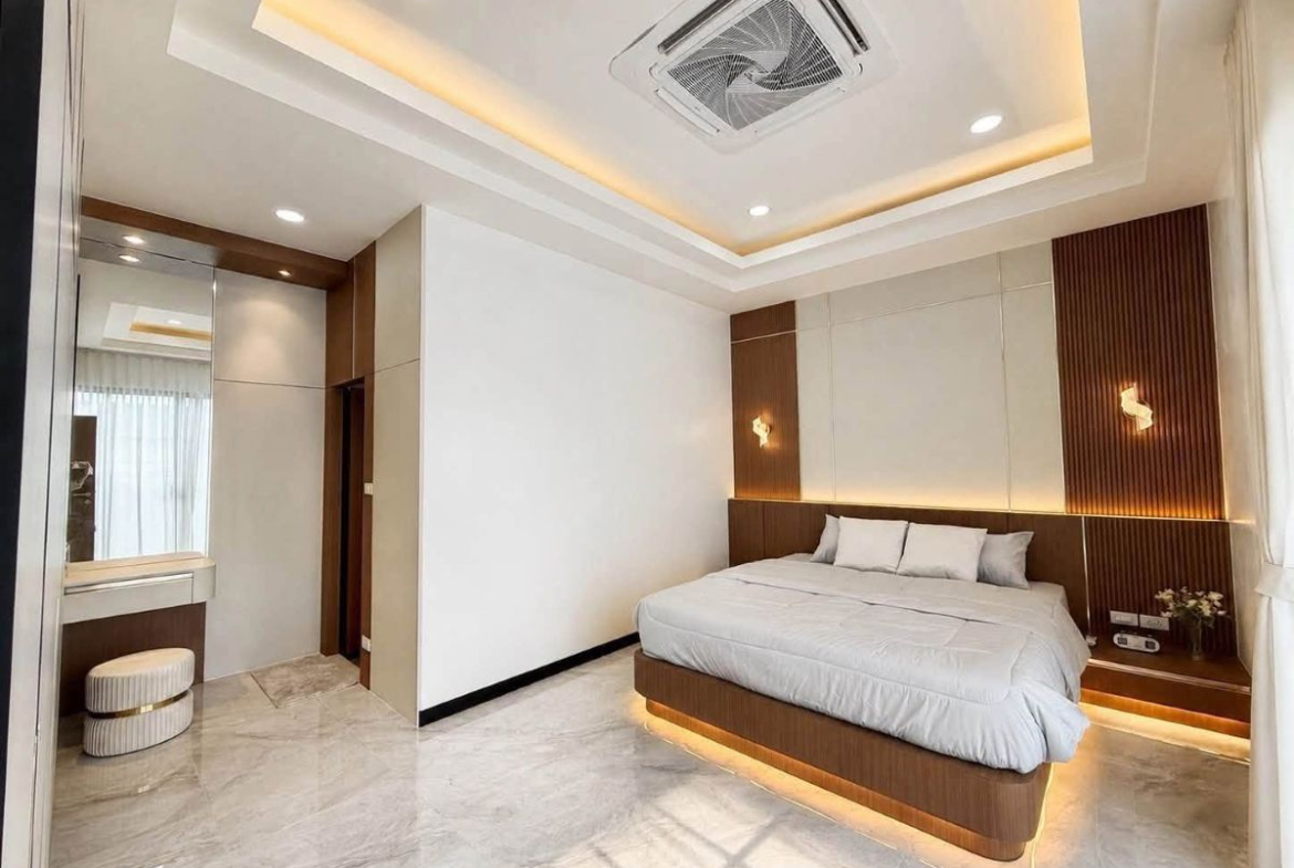 HS1497- 3Bedroom Pool Villa House for Sale in Soi Bun Kanchana 2 in Jomtien