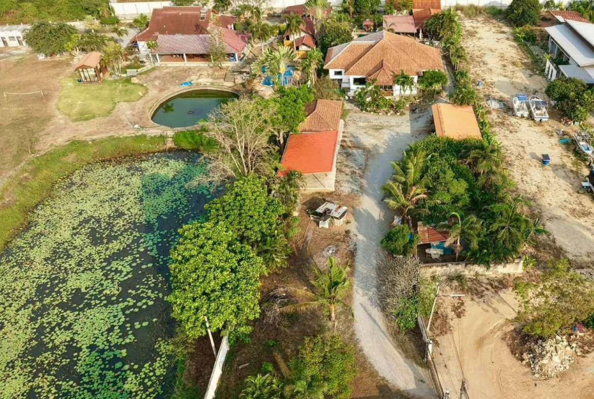 HS1506 – 4Bedroom Pool Villa House for Sale in Huay Yai