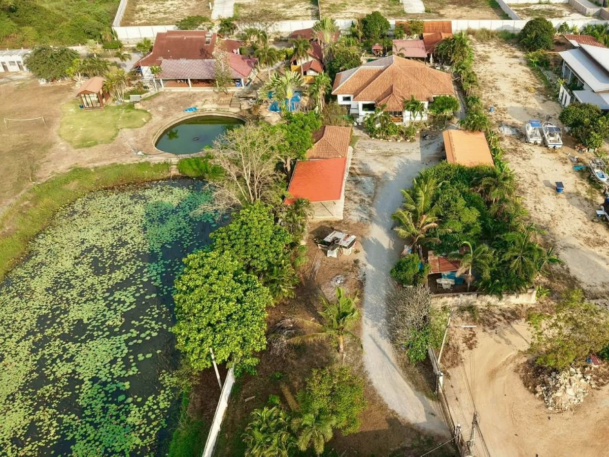 HS1506 – 4Bedroom Pool Villa House for Sale in Huay Yai