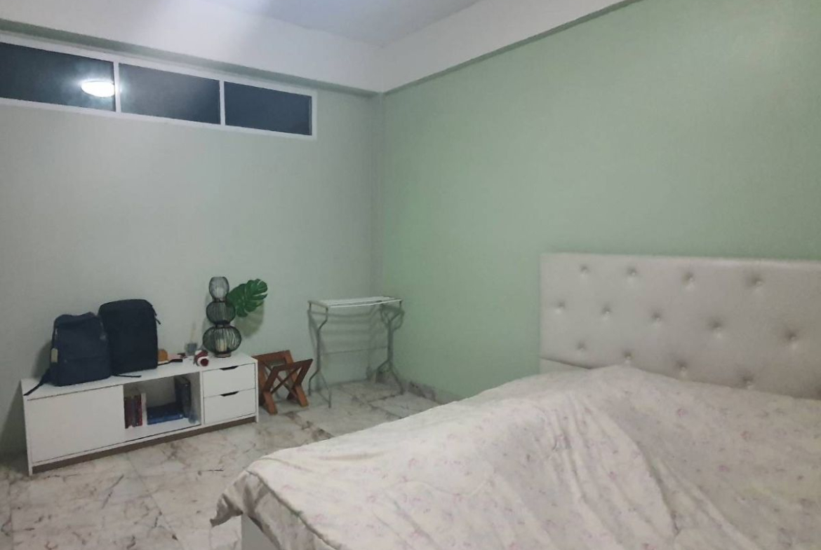 BS0021 -Commercial Building for Sale in Thepprasit Rd.