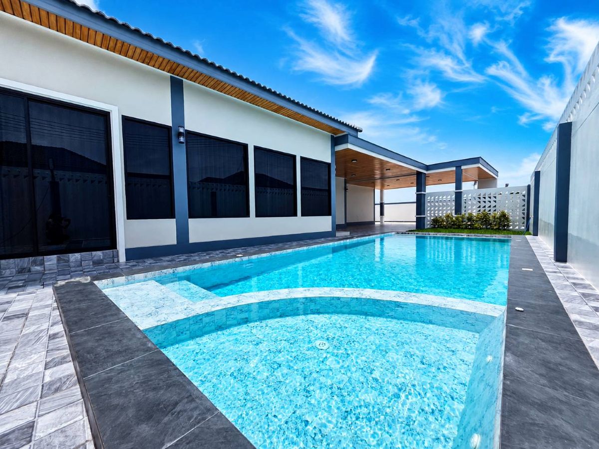 HS1500 – 4Bedroom Pool Villa House for Sale in VJ Land in Soi Siam Country Club