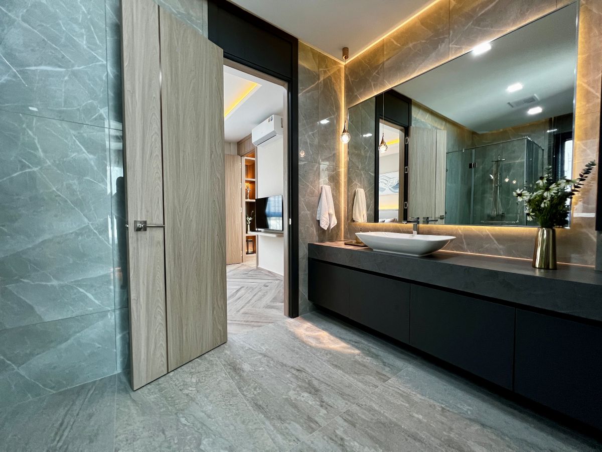 HS1504 – 5Bedroom Pool Villa House for Sale in Impress Villa in Soi Saim Country Club