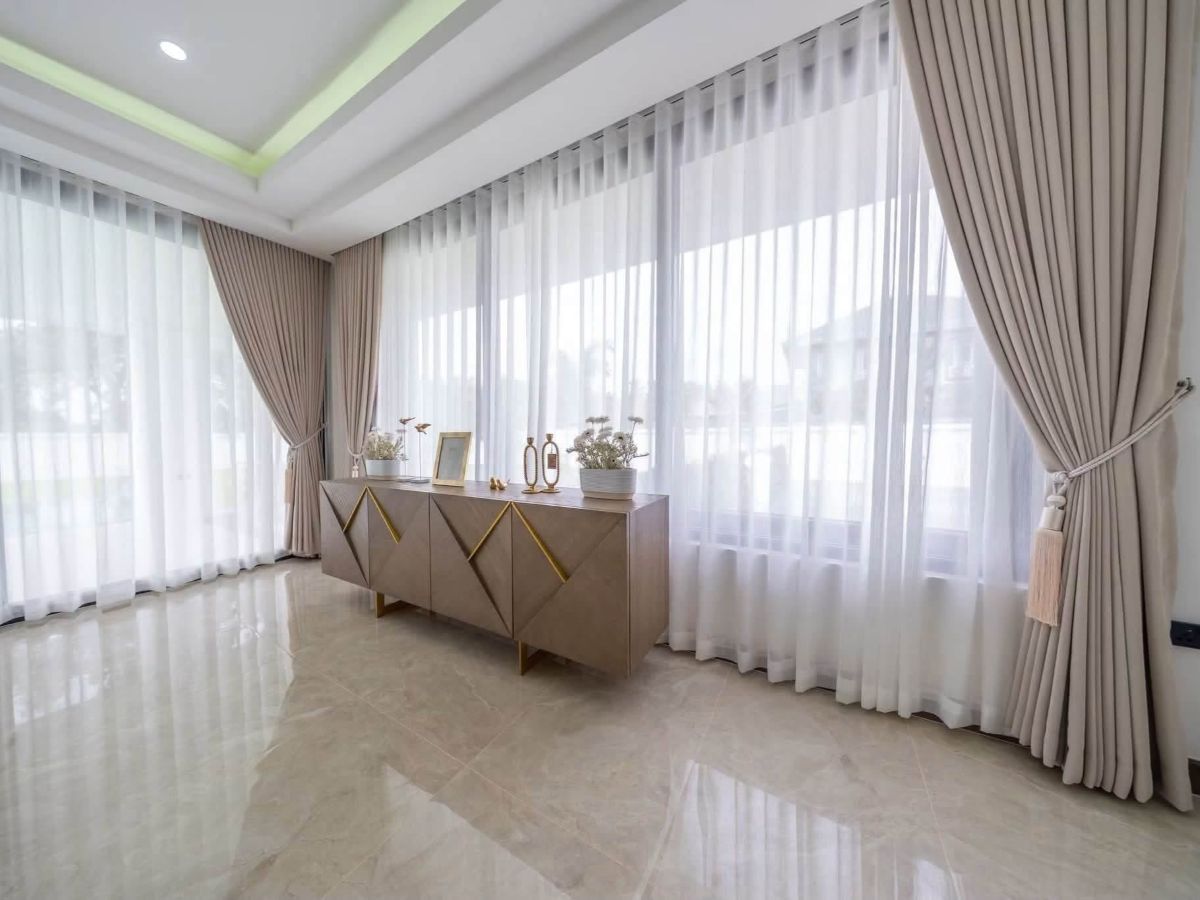 HS1502 – 5Bedroom Luxury Pool Villa House for Sale in Huay Yai