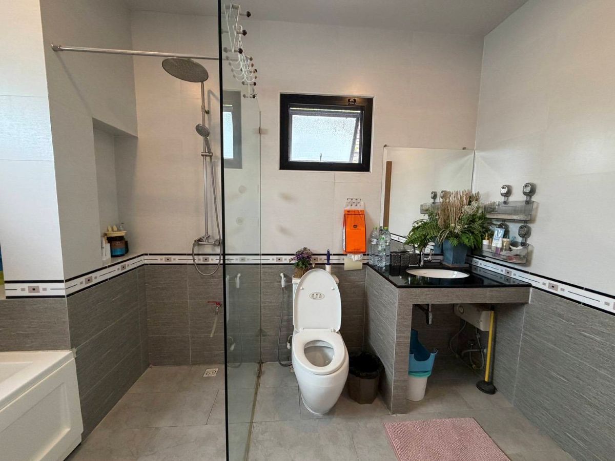HS1503 – 3Bedroom Pool Villa House for Sale in The Lake Village in Huay Yai