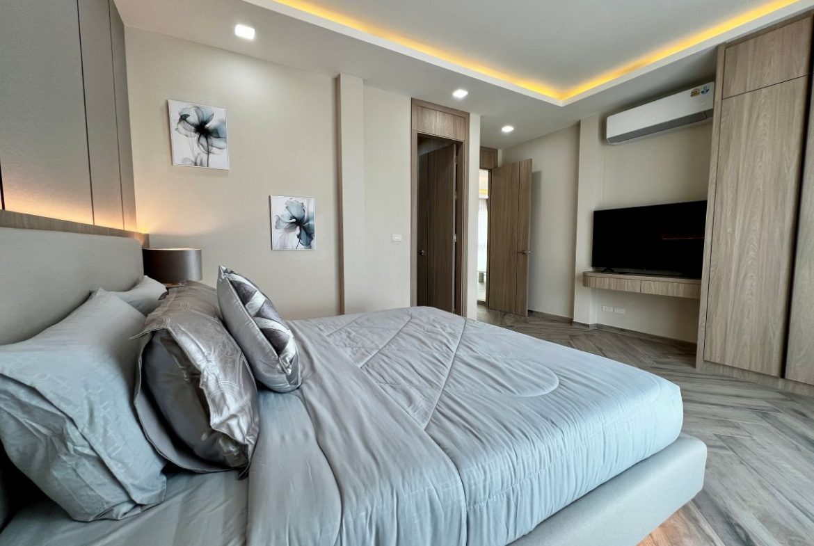 HS1504 – 5Bedroom Pool Villa House for Sale in Impress Villa in Soi Saim Country Club