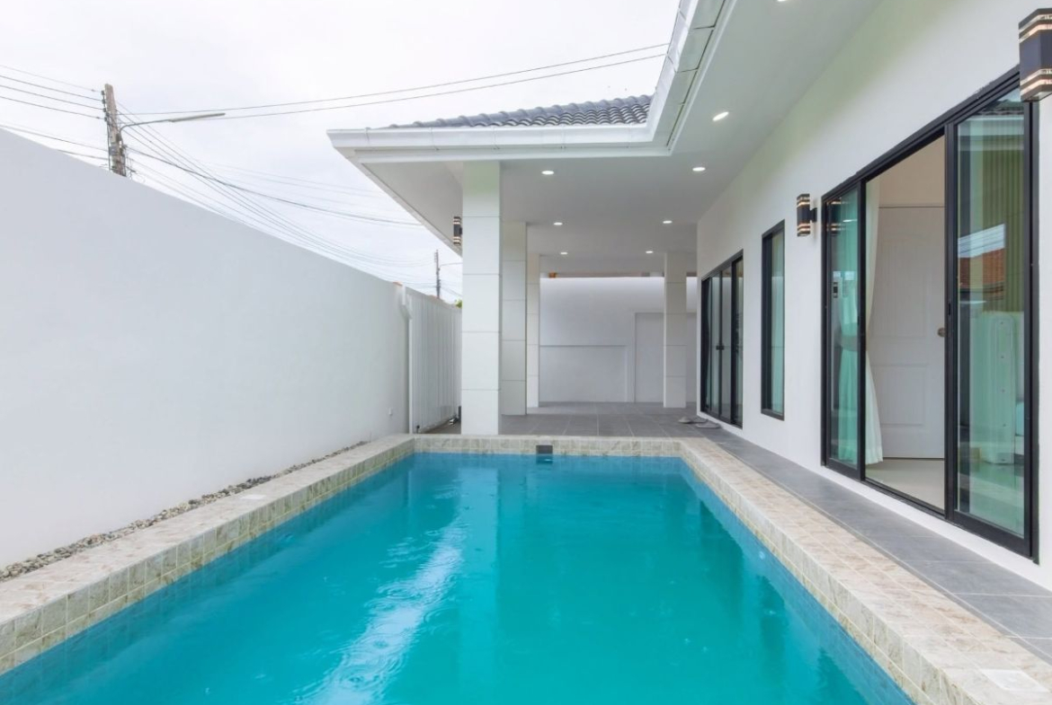 HS1494 – 3Bedroom Pool Villa House for Sale in Village Ek Mongkol 4/1 in Khao Talo