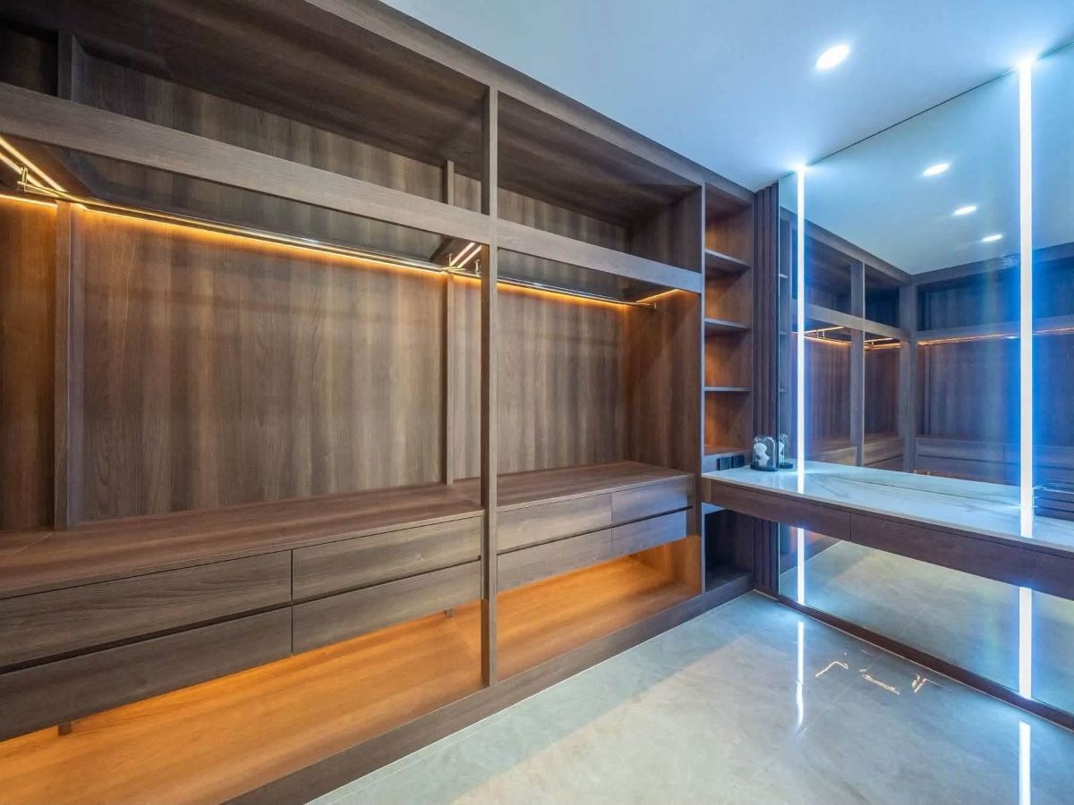 HS1502 – 5Bedroom Luxury Pool Villa House for Sale in Huay Yai