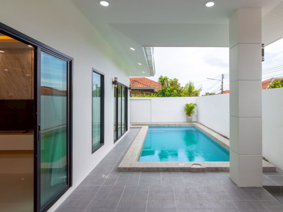 HS1494 – 3Bedroom Pool Villa House for Sale in Village Ek Mongkol 4/1 in Khao Talo