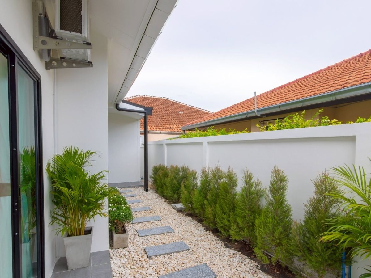 HS1494 – 3Bedroom Pool Villa House for Sale in Village Ek Mongkol 4/1 in Khao Talo