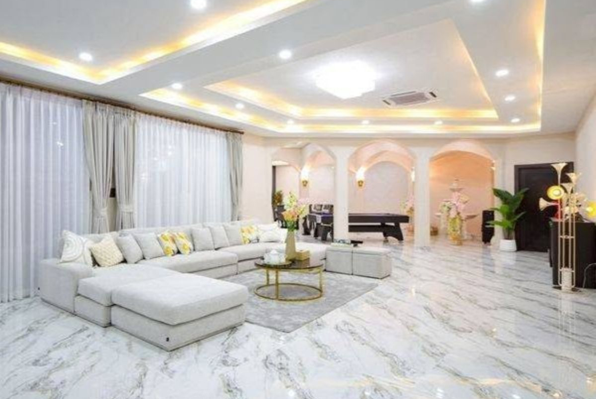 HS1495 – 7Bedroom Pool Villa for Sale and Rent in The White House in Jomtien