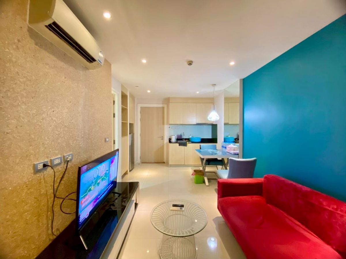 CR0303 – 1Bedroom Condominium For Rent in Grande Caribbean Condo in Thap Praya rd