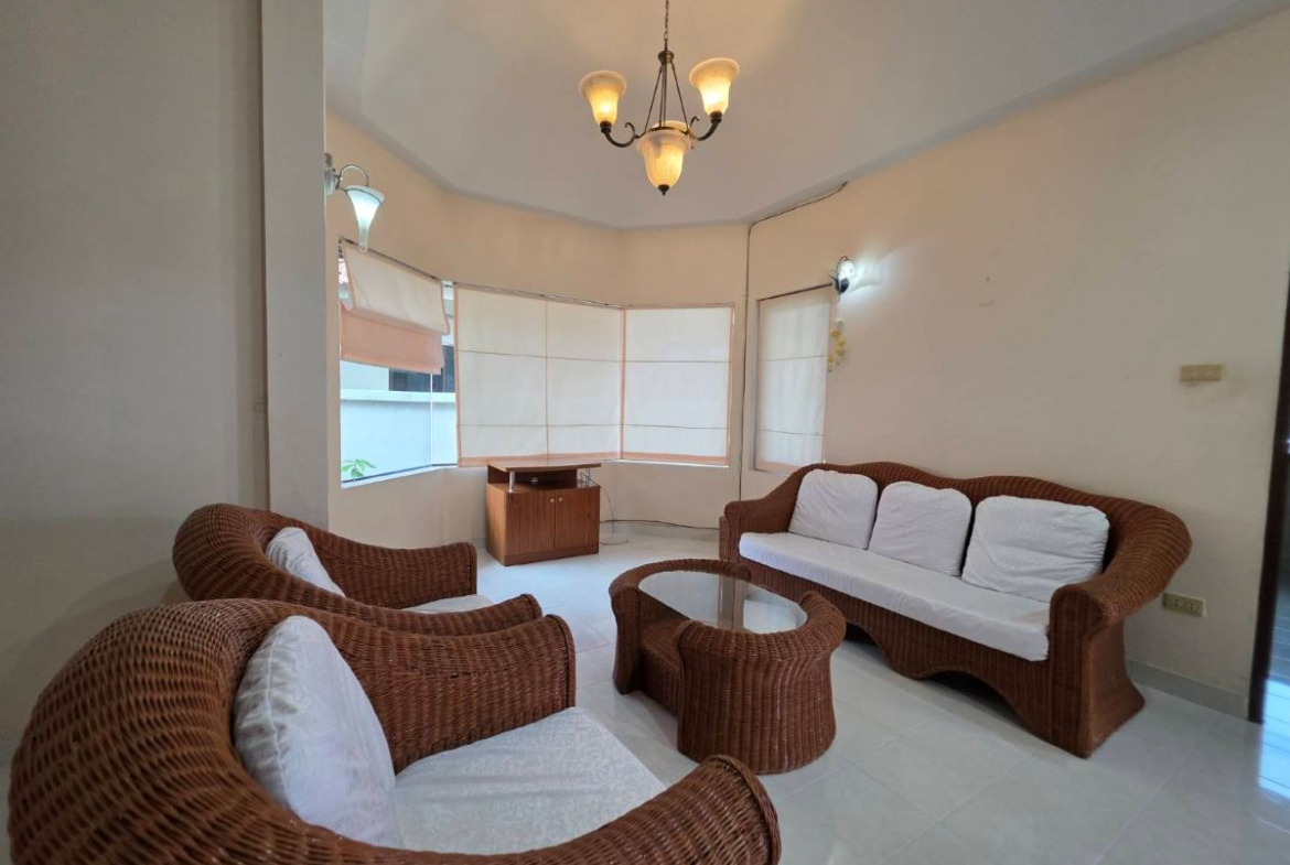 HR0891 -2Bedroom Single House for Rent in Pattaya Hill 2 in Khao Noi