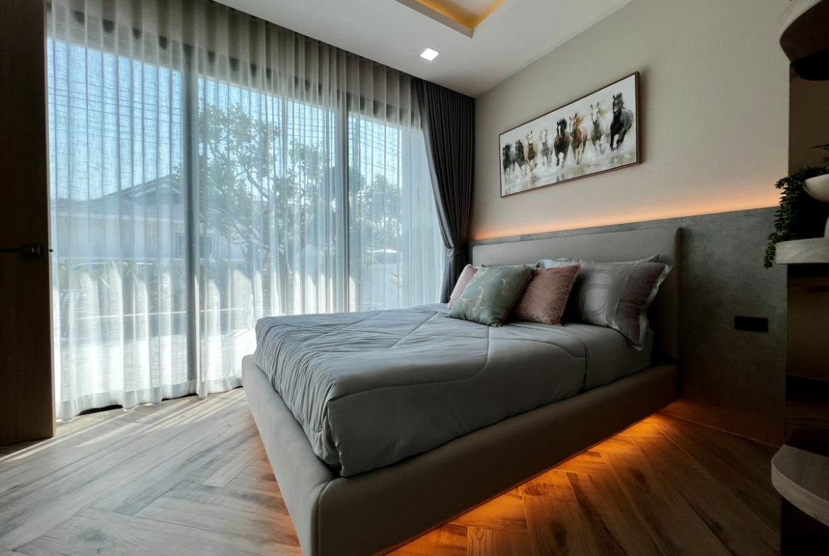 HS1504 – 5Bedroom Pool Villa House for Sale in Impress Villa in Soi Saim Country Club